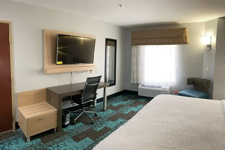 Room 5 of 47