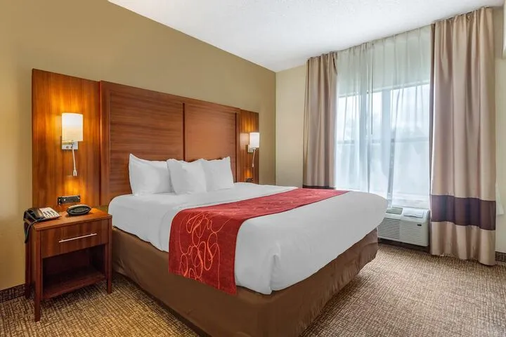 Room 4 of 27