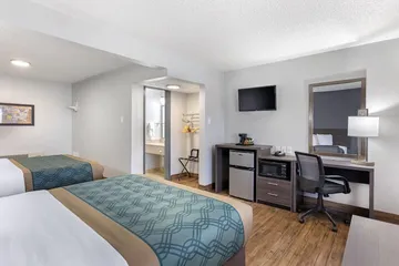 Econo Lodge Inn & Suites Socorro