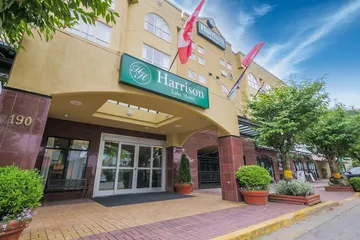 Harrison Lake Hotel