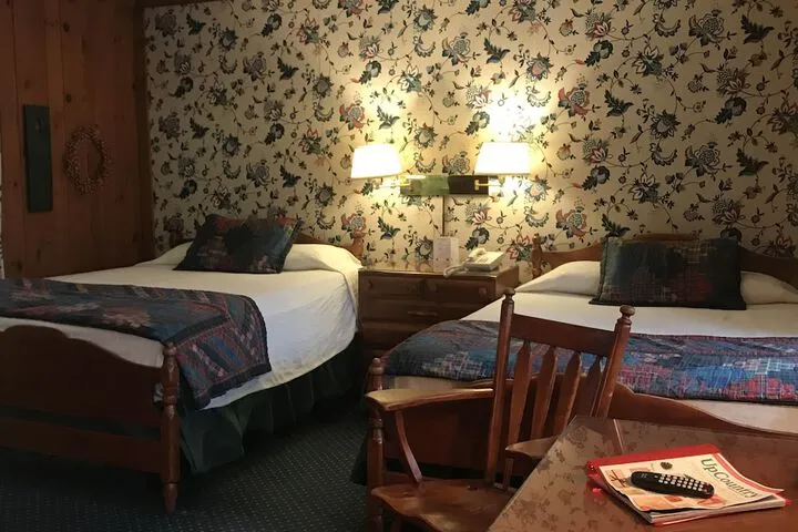 Room 2 of 83
