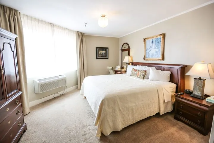 Room 5 of 46