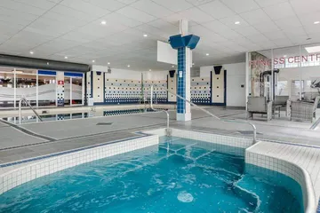 Super 8 by Wyndham Macleod Trail Calgary