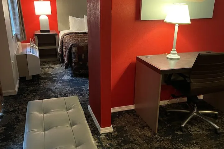 Room 5 of 31