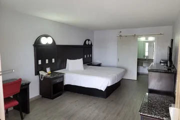 Fairway Inn