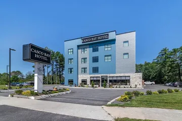 Casco Bay Hotel Portland Airport - Maine Mall an Ascend Collection Hotel