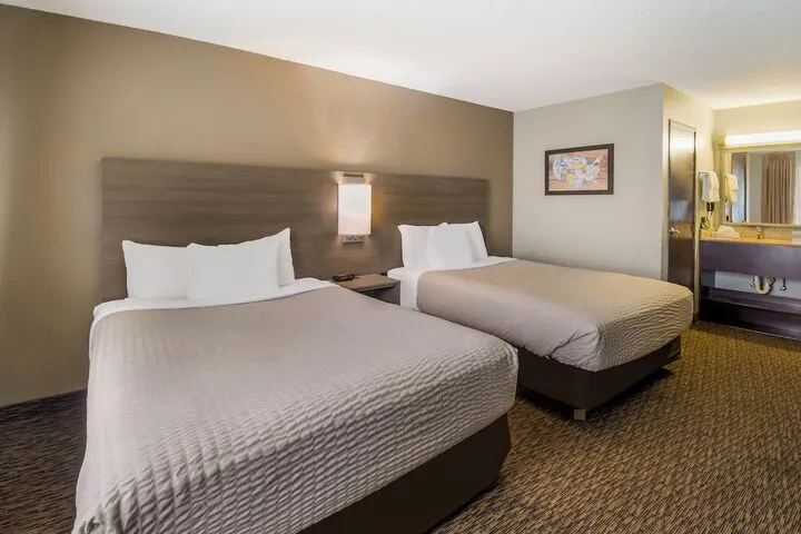 Room 4 of 30