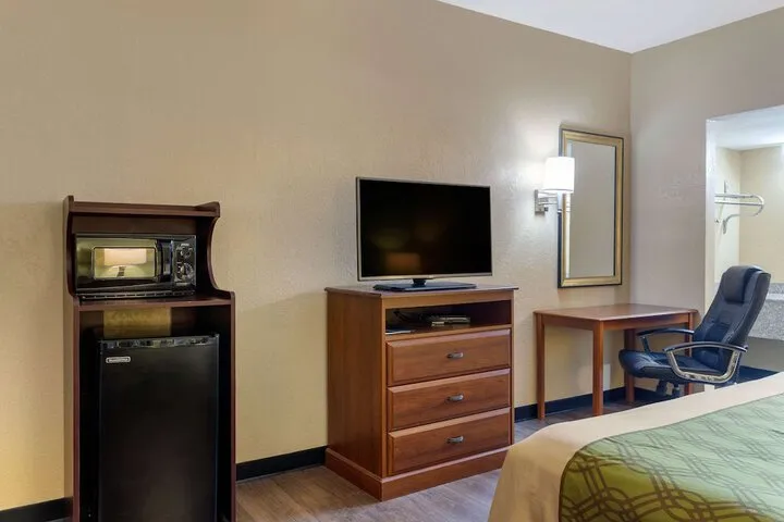 Room 5 of 20