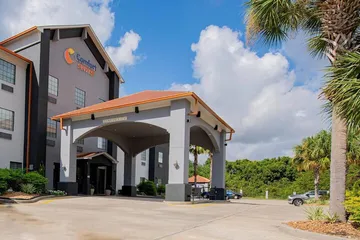 Comfort Suites Oil Center