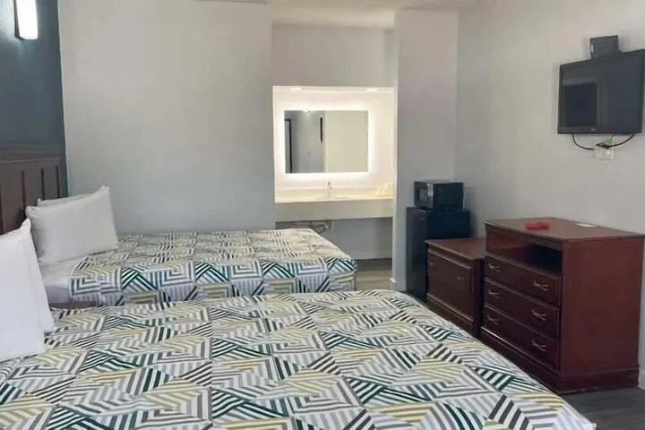 Room 4 of 26