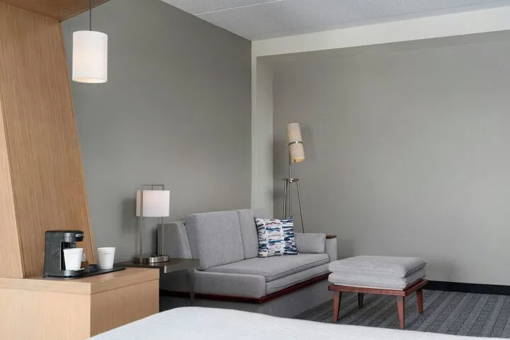 Room 5 of 50