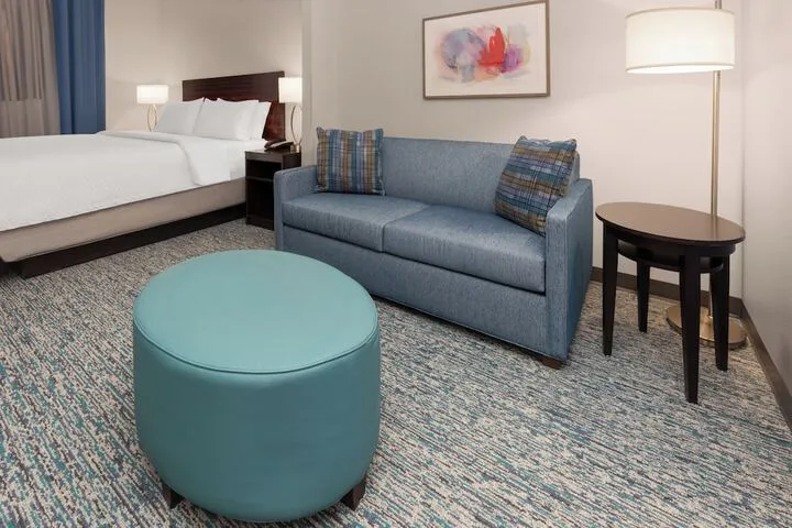Room 2 of 73