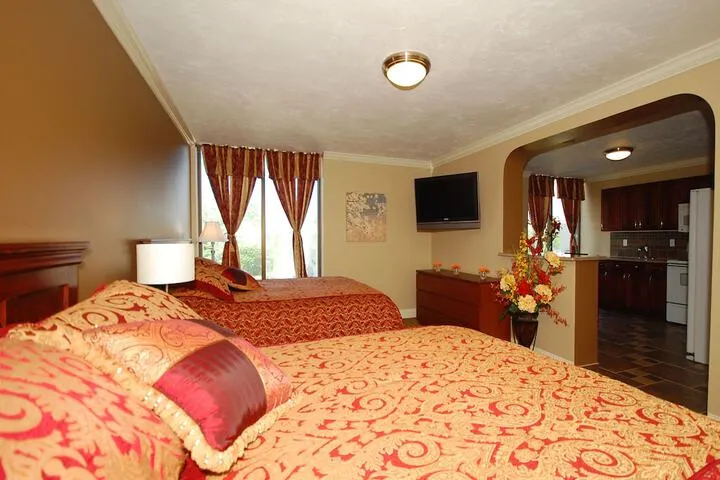 Room 4 of 40