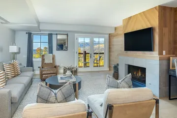 Madeline Hotel & Residences Auberge Collection