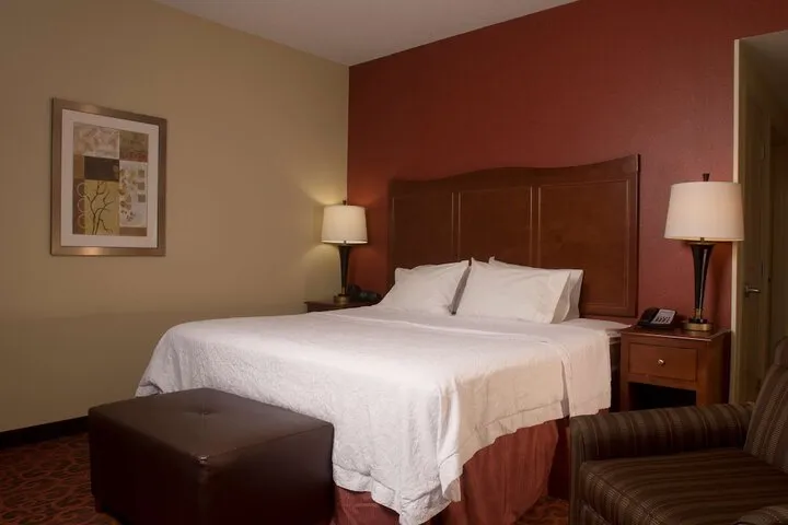 Room 4 of 30
