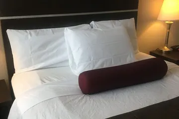Super 8 by Wyndham Saskatoon Near Downtown