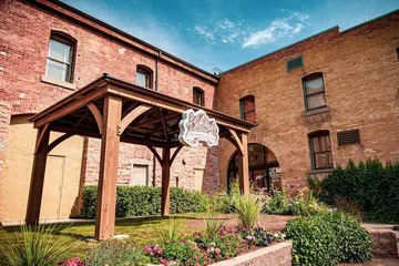 Anniversary Inn - 5th South