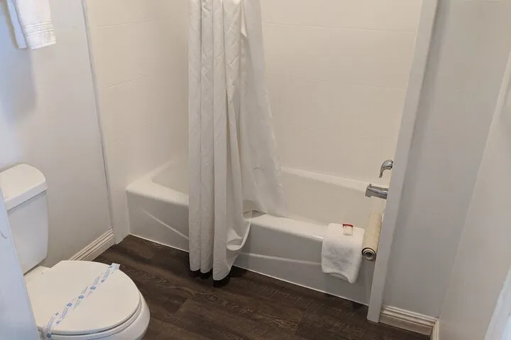 Room 3 of 36