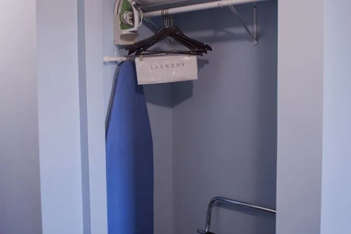 Room 4 of 48