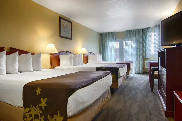 Room 3 of 30