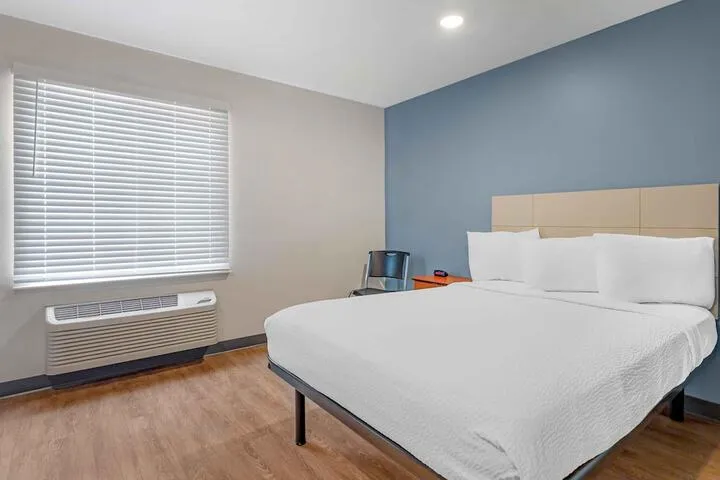 Room 3 of 24