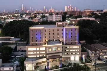 Best Western Premier NYC Gateway Hotel