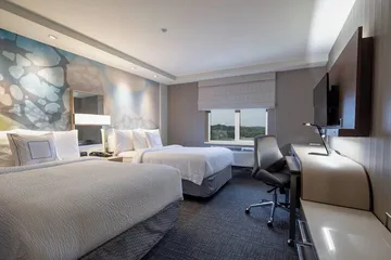 Courtyard by Marriott New York Queens / Fresh Meadows