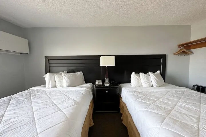 Room 5 of 35