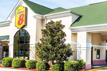 Super 8 by Wyndham Hull Street Midlothian / Richmond Area
