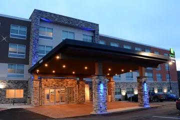 Holiday Inn Express & Suites Pittsburgh - Monroeville by IHG