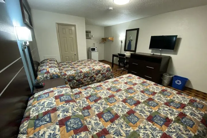 Room 4 of 26