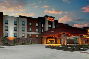 Hampton Inn & Suites by Hilton Pittsburg Kansas Crossing