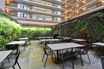 Embassy Suites by Hilton Chicago Downtown Magnificent Mile