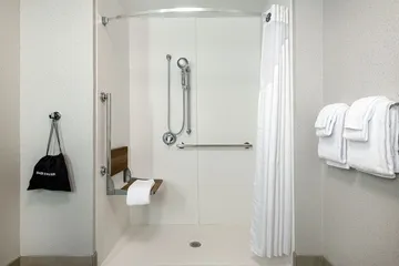 Holiday Inn Express Queensbury - Lake George Area by IHG
