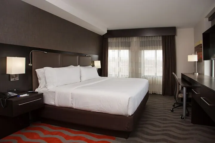 Room 4 of 46