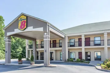 Super 8 by Wyndham Petersburg
