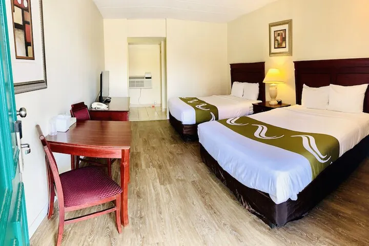 Room 2 of 22