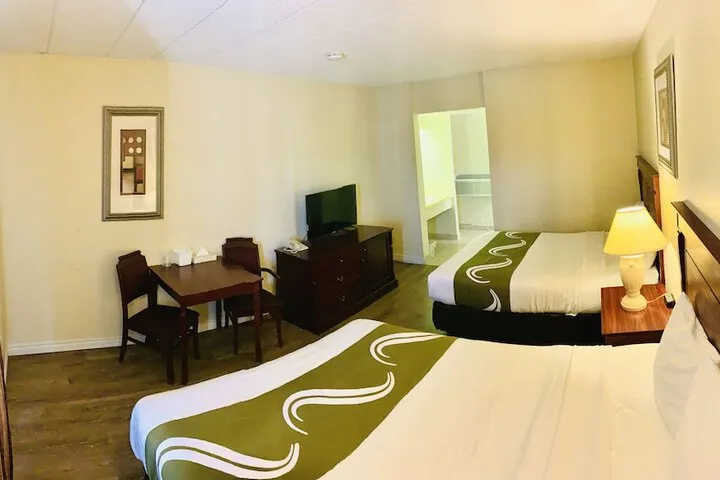 Room 4 of 22