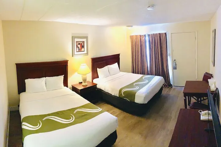 Room 5 of 22