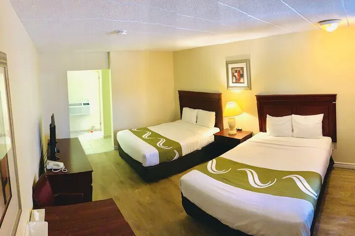 Room 3 of 22