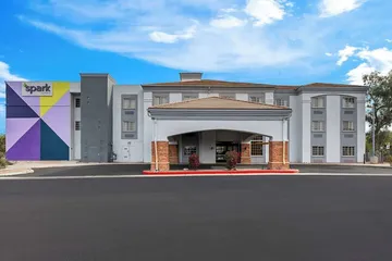 Spark by Hilton Glendale Phoenix North