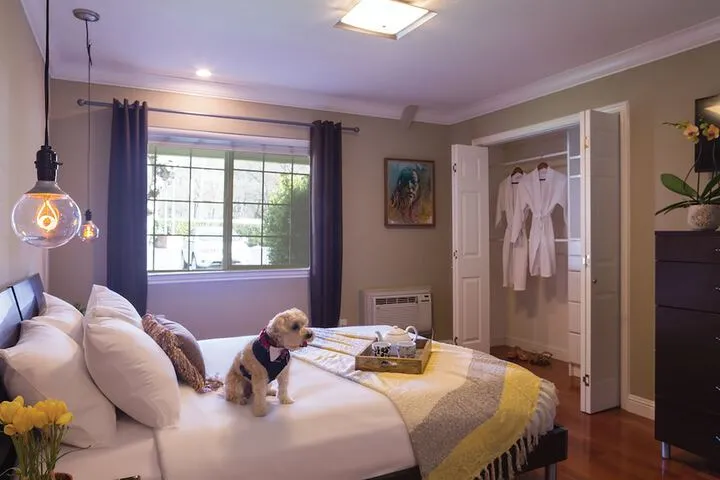 Room 4 of 78