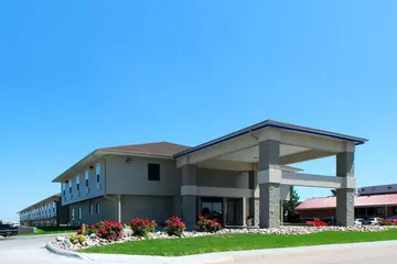 Econo Lodge Inn & Suites Kearney South