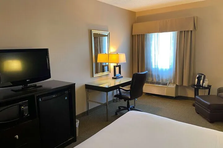 Room 3 of 17