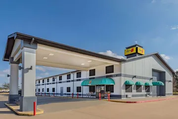 Super 8 by Wyndham League City / Kemah Area