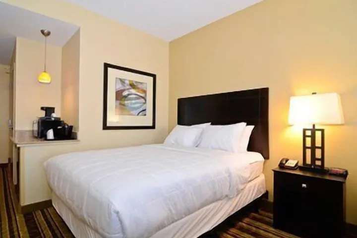 Room 2 of 24