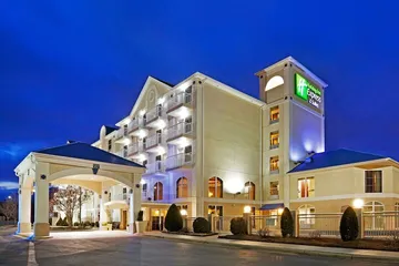 Holiday Inn Express & Suites Asheville SW - Outlet Center Area by IHG