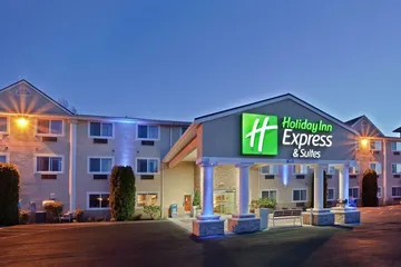 Holiday Inn Express & Suites Burlington by IHG