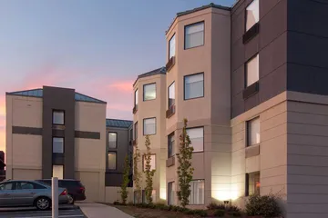 Holiday Inn Express Hotel & Suites Spence Lane by IHG