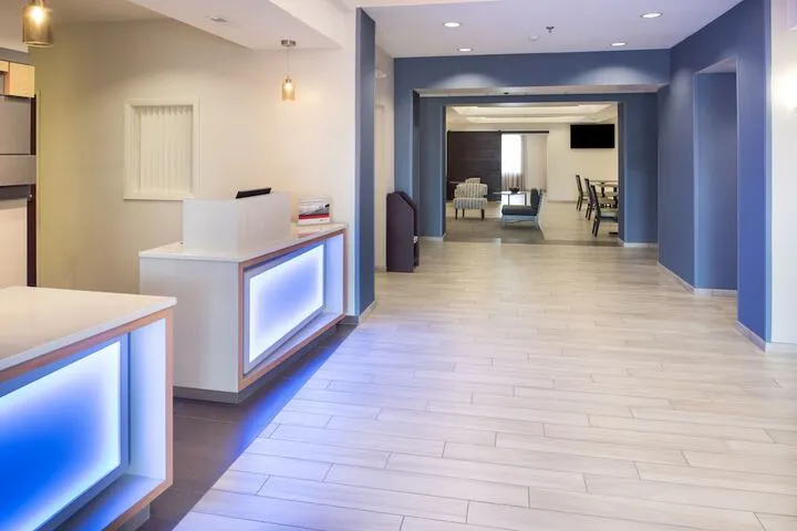 Hotel 2 of 55